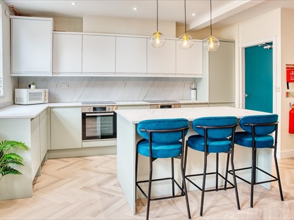 Room in a Shared House, Benjamin Road, LL13