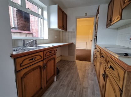 2 Bed Terraced House, Montague St, DN1