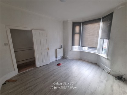 Room in a Shared House, Heigham Road, E6