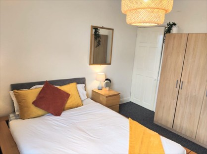 Room in a Shared House, Burns Road, S6