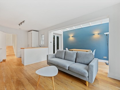 2 Bed Flat, Oaklands Grove, W12