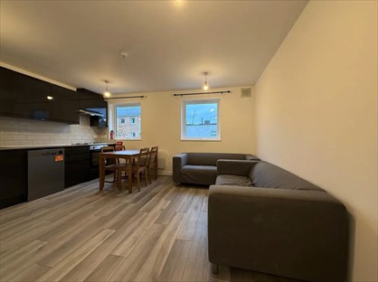 5 Bed Terraced House, Cyclops Mews, E14