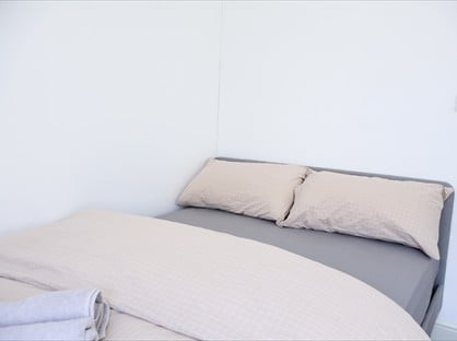 Studio Flat, Haydons Road, SW19