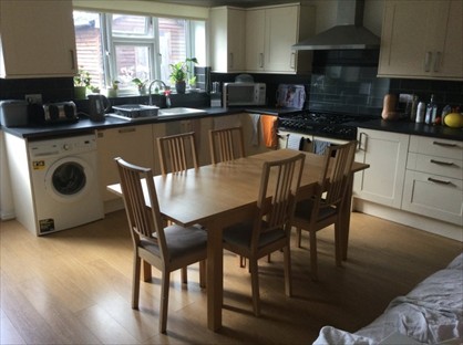 Room in a Shared House, Corrie Road, KT15