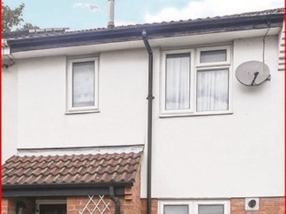 2 Bed Terraced House, Brambles Farm Drive, UB10