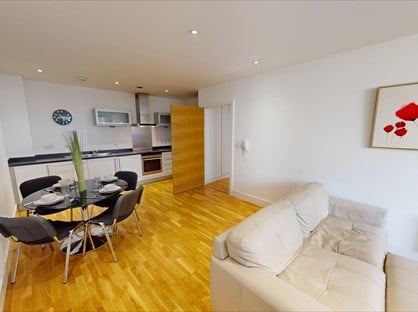 2 Bed Flat, Rumford Place, L3