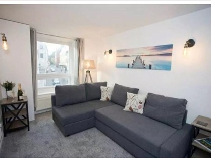 2 Bed Flat, Old Christchurch Road, BH1