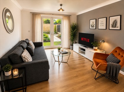 3 Bed Semi-Detached House, Hacking Street, M7