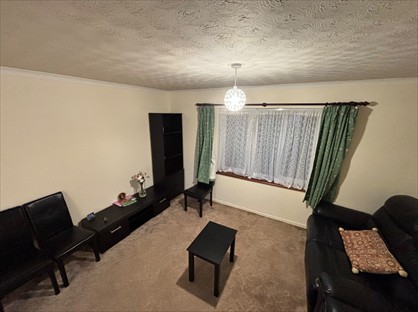 1 Bed Flat, Turnpike Lane, UB10