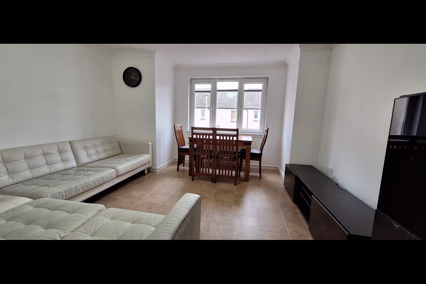 2 Bed Flat, Torwood Crescent, EH12