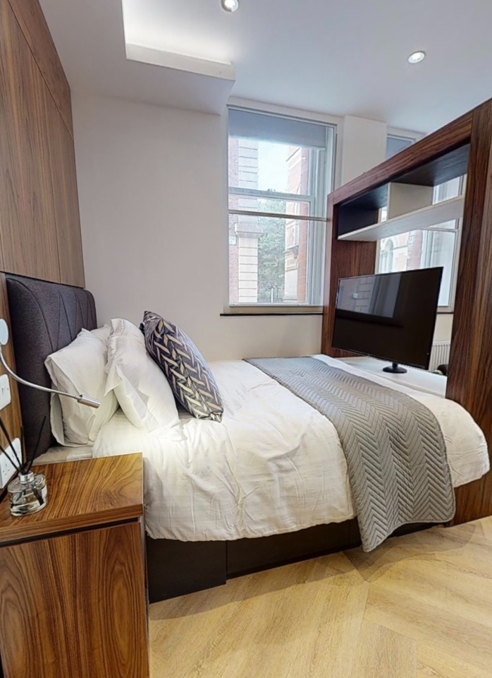 Studio Flat, Minshull Street, M1