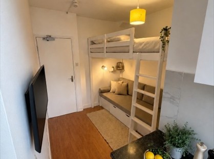 Studio Flat, Finchley Road, NW3
