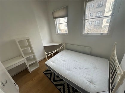 Room in a Shared Flat, Colville Square, W11