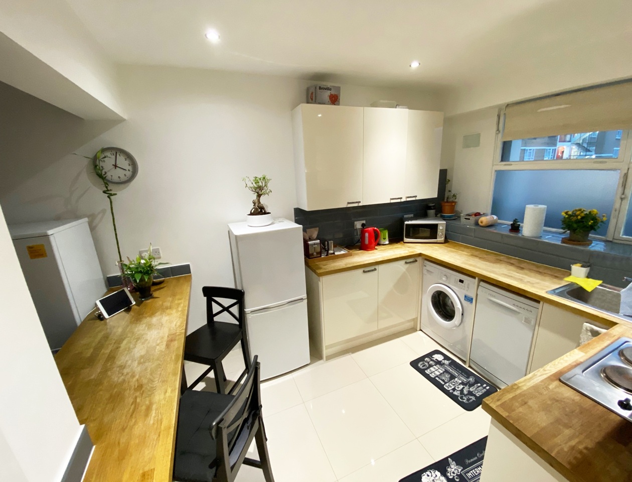 Additional image 4 of Room in a Shared Flat, Hawthorne  House, SW1V, N1 7GU