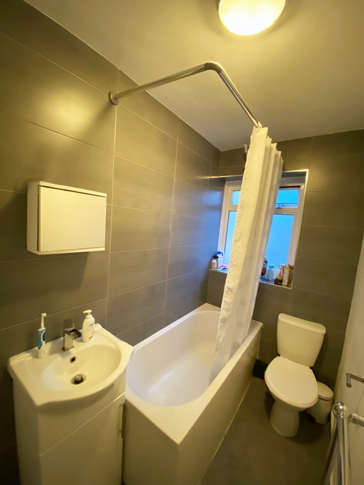 Additional image 7 of Room in a Shared Flat, Hawthorne  House, SW1V, N1 7GU