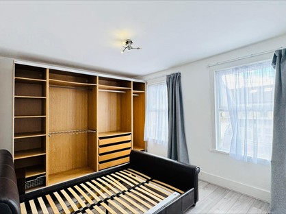 4 Bed Terraced House, Wingate Road, IG1