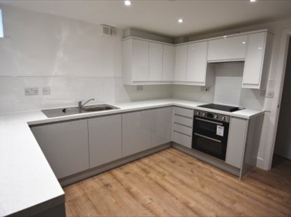 4 Bed Terraced House, Blenheim Street, BS5
