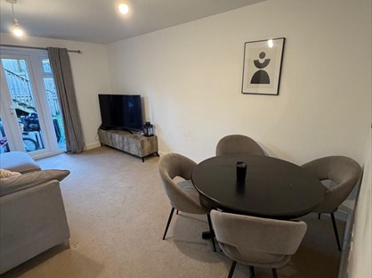 3 Bed Semi-Detached House, Moseley Beck Lane, LS16