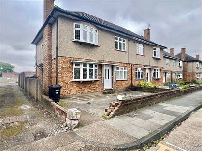 2 Bed Flat, Eastern Avenue, IG2
