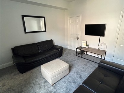 6 Bed Terraced House, Eastwood Road, S11
