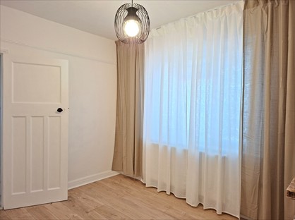 3 Bed Semi-Detached House, Blanmerle Road, SE9