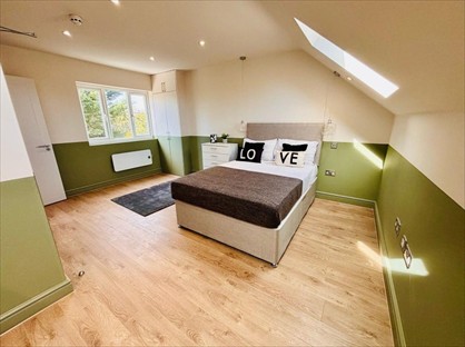 Studio Flat, Greenford Road, UB6