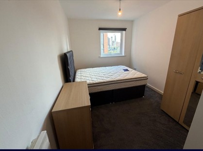Room in a Shared Flat, Delta Point, M3