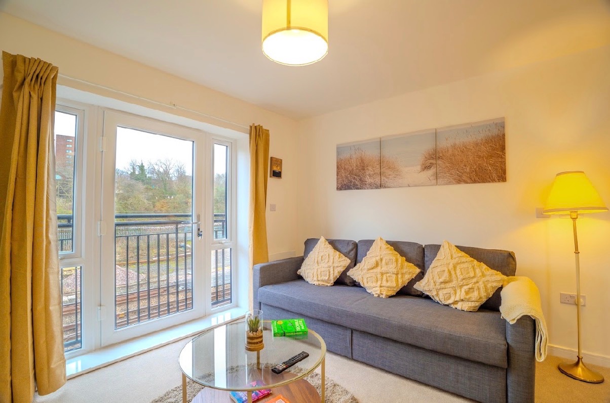 2 Bed Flat, Greensfield Close, NE8