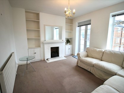 2 Bed Flat, Limes Gardens, SW18