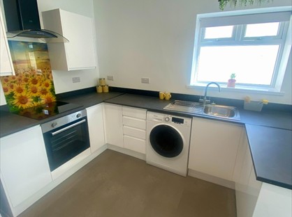 2 Bed Flat, Whitchurch Road, CF14