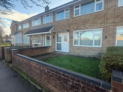 3 Bed Terraced House, Marling Way, DA12