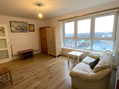 2 Bed Flat, Esme House, SW15