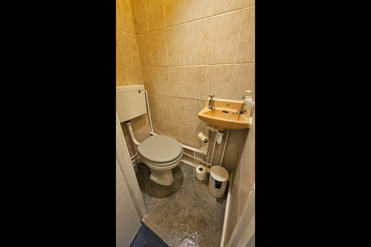 Studio Flat, Victoria Road, CB4 photo 4