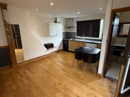 Studio Flat, Pennine Drive, NW2