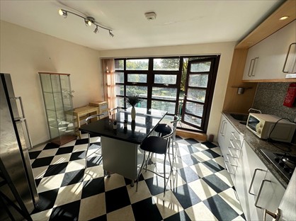 Room in a Shared House, Elephant Lane, SE16