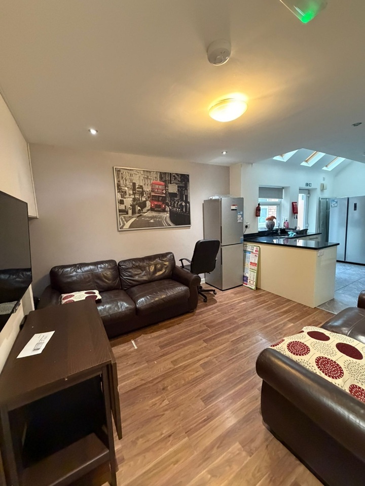 Room in a Shared House, Exeter Road, B29 photo 5