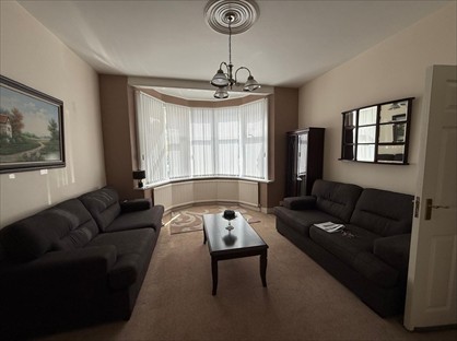 3 Bed Terraced House, Wards Road, IG2