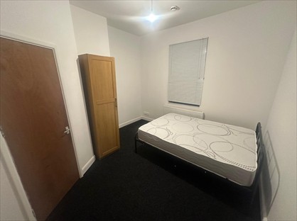 Room in a Shared House, Peterson Road, WF1