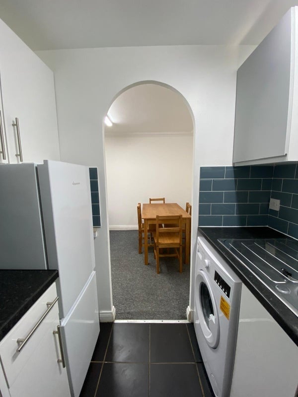 Additional image 9 of Room in a Shared Flat, Harmsworth Mews, SE11, N1 7GU