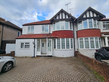 Studio Flat, Perivale, UB6