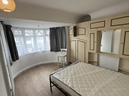 Room in a Shared House, Radcliffe Road, HA3