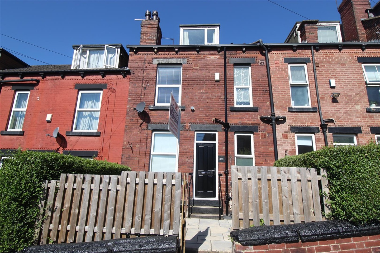 2 Bed Terraced House, Barnbrough St, LS4
