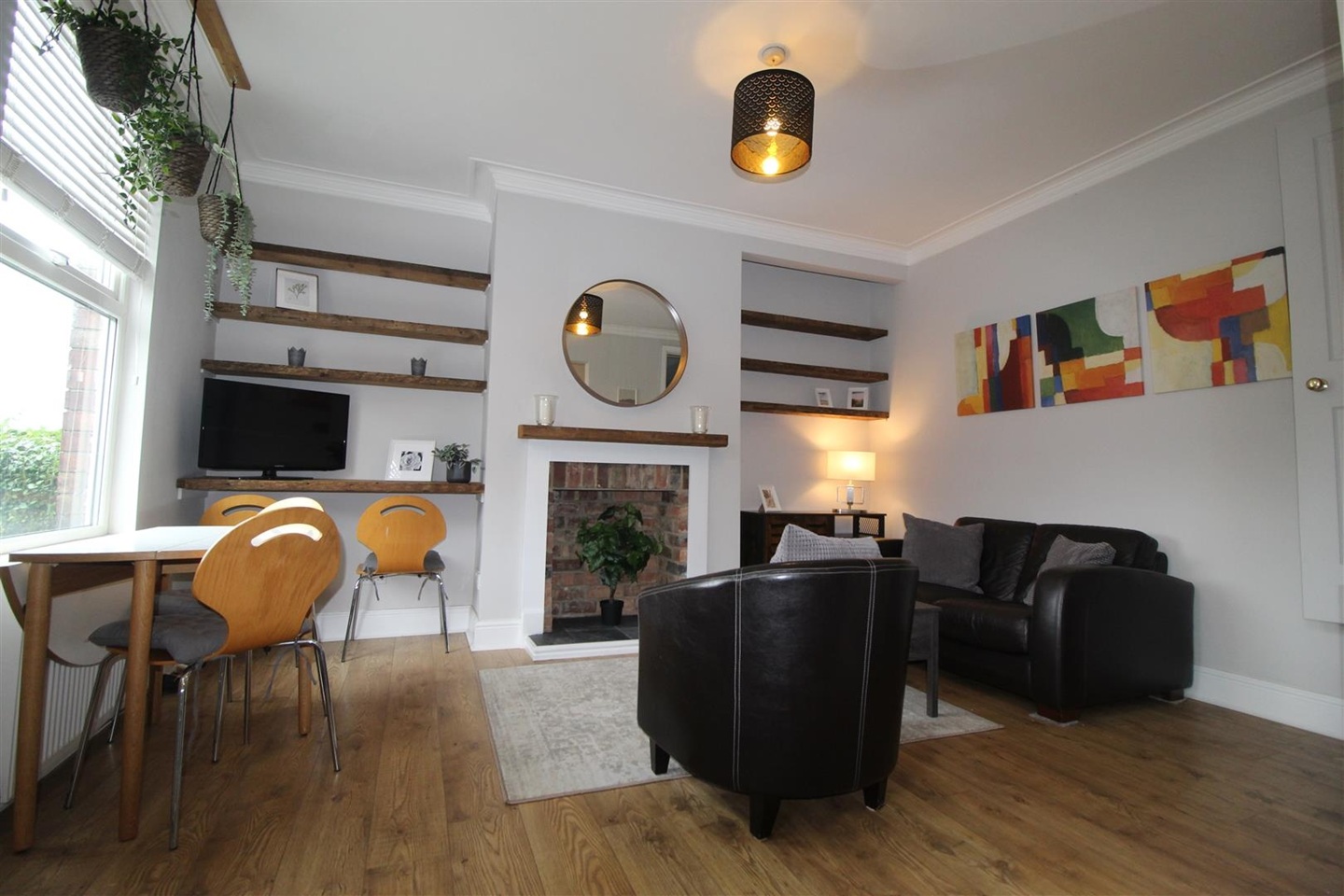 2 Bed Terraced House, Barnbrough St, LS4 photo 4