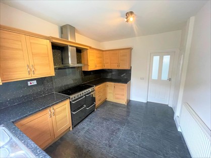 3 Bed Terraced House, Falding St, S35