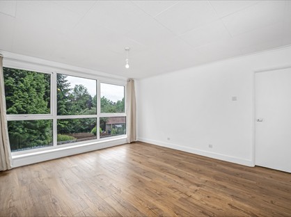 2 Bed Flat, Caroline Court, SE6