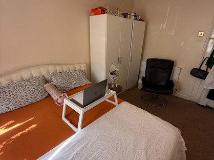 Room in a Shared House, Brookfield Road, N9