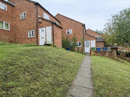 4 Bed Semi-Detached House, Cotswold Way, HP13