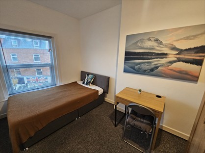 Room in a Shared Flat, Commercial Road, BH2