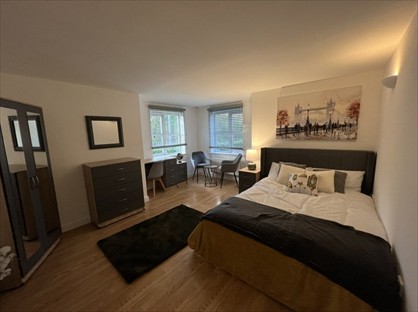 3 Bed Flat, Naylor Road, CH66