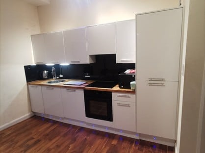 1 Bed Flat, Earl Grey Street, EH3